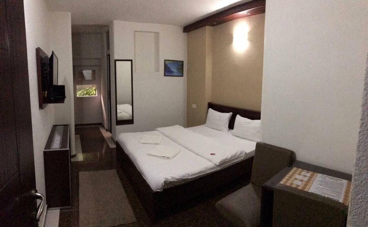 Hotel Millenium2 Prizren Dış mekan fotoğraf